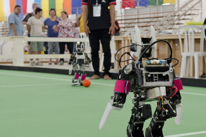 Класс робототехники открыли в детском саду Маслянино