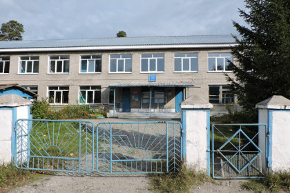 Окна и крышу заменили в Легостаевской больнице Искитимского района