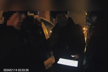 Ухажер-уголовник из Новосибирска украл телефон и сбежал со свидания