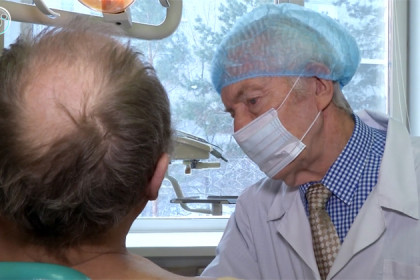 Пересадку челюсти еще в 70-е проводил хирург Павел Сысолятин