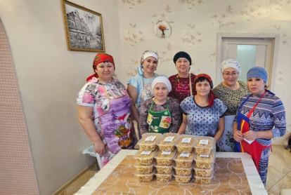 Татарские женщины из Куйбышевского района приготовили для бойцов СВО чак-чак