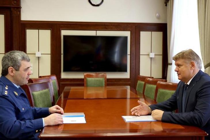 Полпред провёл рабочую встречу с прокурором Новосибирской области