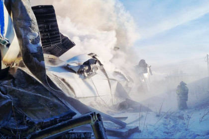 Масштабный пожар вспыхнул на складе пиломатериалов под Новосибирском