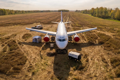 Mash: причиной аварийной посадки рейса Сочи — Омск под Новосибирском стала ошибка пилотов