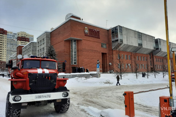 Студентов РАНХиГС при президенте РФ эвакуировали в Новосибирске  