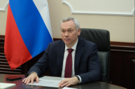 Губернатор Андрей Травников ответил на вопросы жителей области