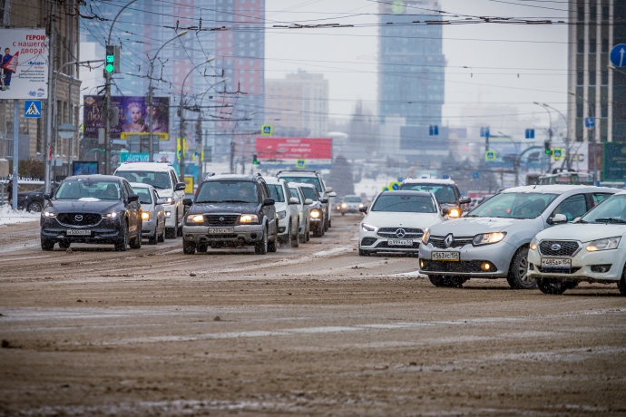 В Новосибирске дорожники переборщили с реагентом — Юрий Сердюк