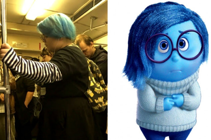 Женщина с голубыми волосами в метро очаровала новосибирцев