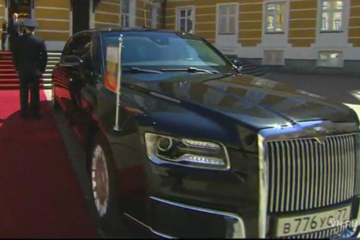 Новый автомобиль «Кортеж» показали на инаугурации Путина