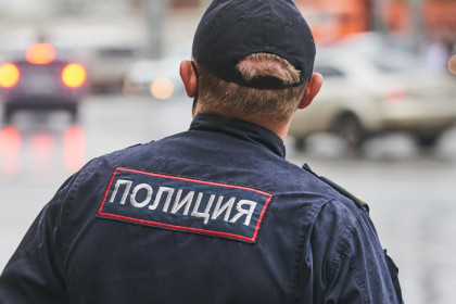 Бастрыкин проконтролирует расследование нападения полицейского на школьницу в Новосибирске