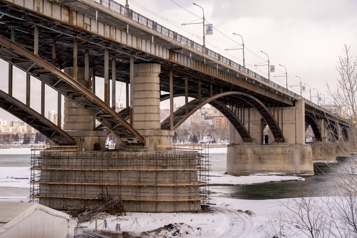 Октябрьский мост сузят с обеих сторон с 7 марта в Новосибирске