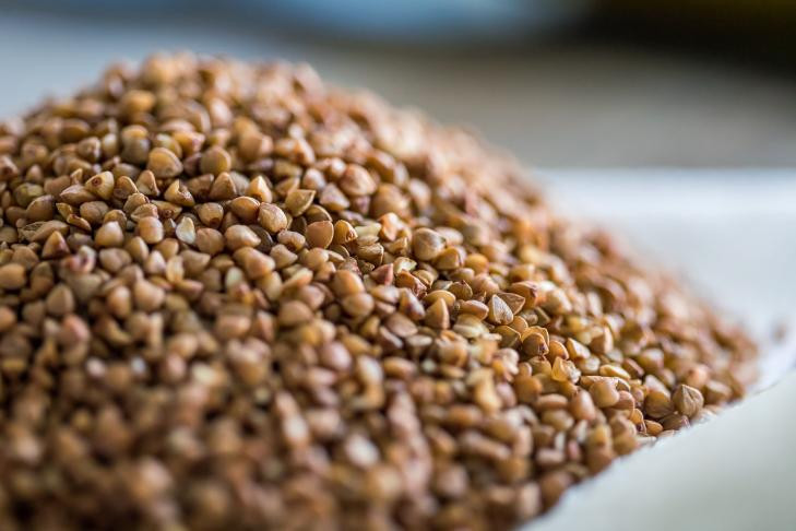 Гречка и вино подешевели в Новосибирской области