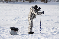 Из-за угрозы отрыва льда в Новосибирске ввели запрет на подлёдный лов рыбы