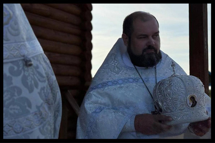 В Барабинске прощаются с погибшим в ДТП протоиереем Дмитрием Бабкиным