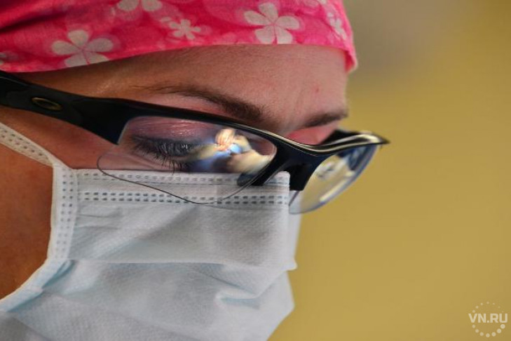 Многоразовую маску против гриппа разработали ученые в Новосибирске