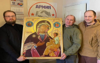 В штаб «Армии добра» передали Икону Божией Матери Одигитрия