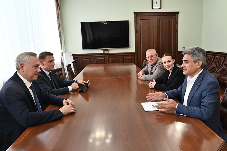 «Новые люди» в Новосибирске: полезные школьные завтраки, фиджитал-спорт и инновации в производстве