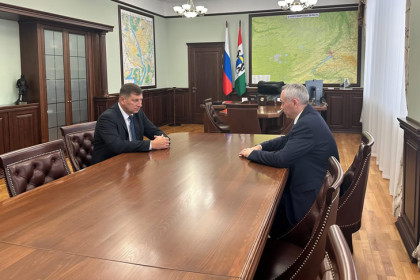 Андрей Травников встретился с новым главой города Обь Сергеем Синяевым