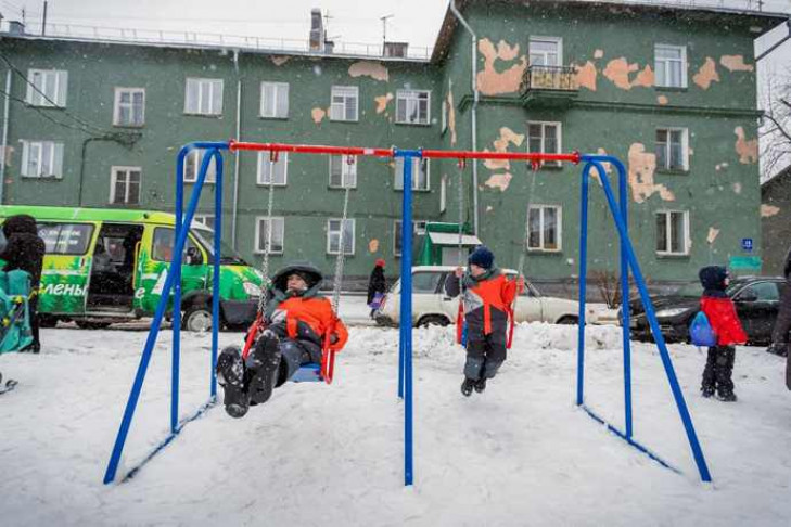 Детская площадка в подарок