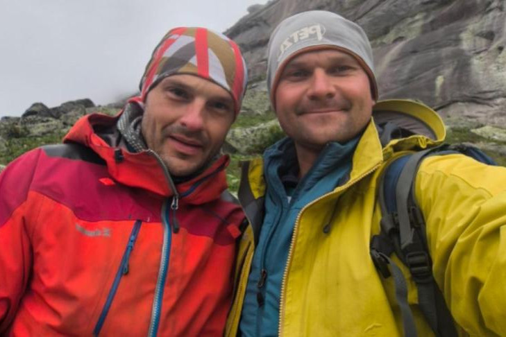 Cибирские альпинисты покорили отвесную скалу «Голова Саяна»