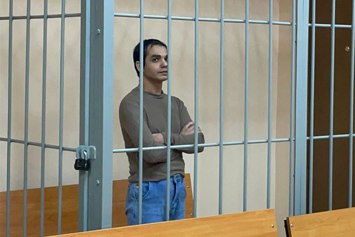 Экстрасенсу Дмитрию дали 3,5 года тюрьмы за обряды в Новосибирске
