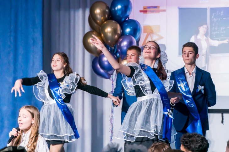 Количество золотых медалистов выросло в школах Новосибирска в 2023 году