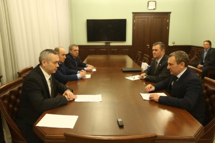 Андрей Травников провел рабочую встречу с руководством ДОСААФ России