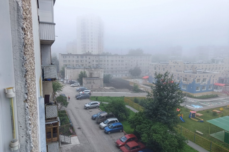 Новосибирск оказался в плотном тумане утром 7 июля