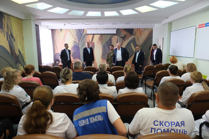 Общежитие для медицинского колледжа и первый в истории томограф в районной больнице: перспективы здравоохранения в регионе