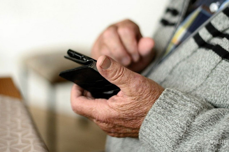Ветеранам-фронтовикам подарят телефоны с пожизненным безлимитом