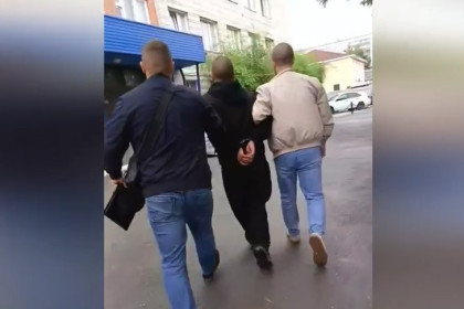 На Плющихинском жилмассиве поймали неадеквата за жестокое избиение женщины