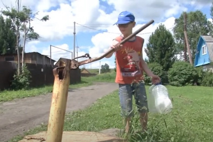 Жители села Жеребцово запасают воду ночами – днем ее нет