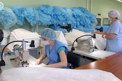 Объемы производства защиты для врачей в 5 раз увеличат в Новосибирске