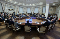 Андрей Травников обозначил задачи развития дорожной отрасли региона