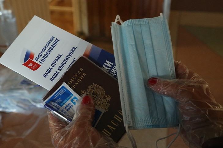 Новосибирцы активно голосуют по изменениям в Конституцию России: 1 июля – последний день голосования