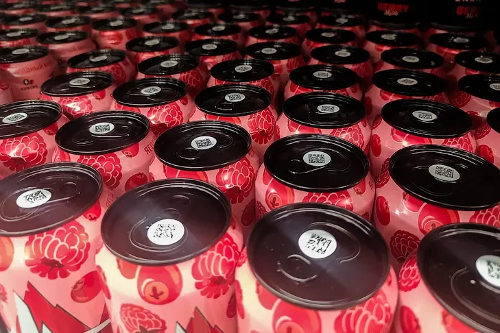 В новосибирских школах перестали торговать энергетиками с 1 сентября