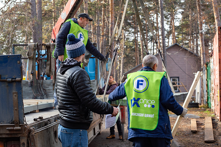 Fix Price помог восстановить Новосибирский зоопарк после пожара