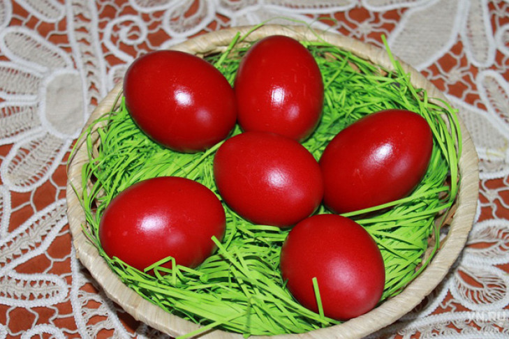 Почему на Пасху красят яйца: история возникновения традиции