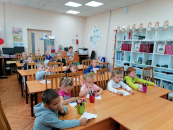 Убинские малыши отметили День флага