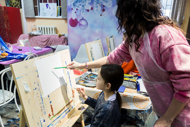 Творческий фриланс, офисные позиции и сборка заказов возглавили список самых популярных вариантов подработок на осень в СФО