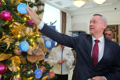 Новогодние мечты детей Новосибирской области исполнит Андрей Травников