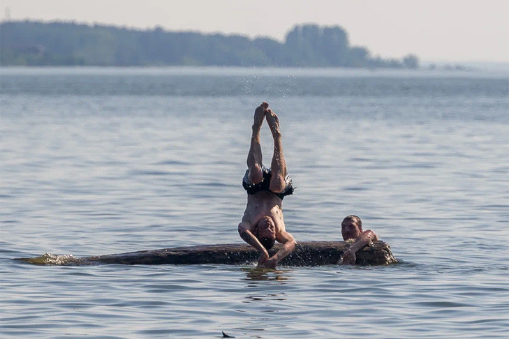 Роковые прыжки: в новосибирскую клинику поступили четверо с «травмой ныряльщика»