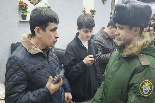 Массово аннулировать патенты на работу стали мигрантам в Новосибирске