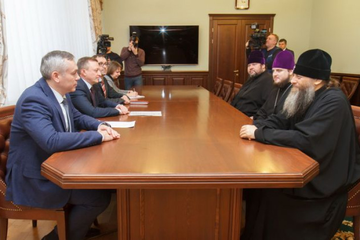 Андрей Травников встретился с митрополитом Новосибирским и Бердским Никодимом