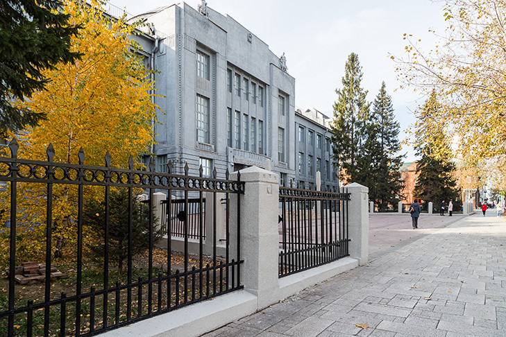 Электронный пропуск для многодетных семей внедрили в «Карту жителя Новосибирской области»