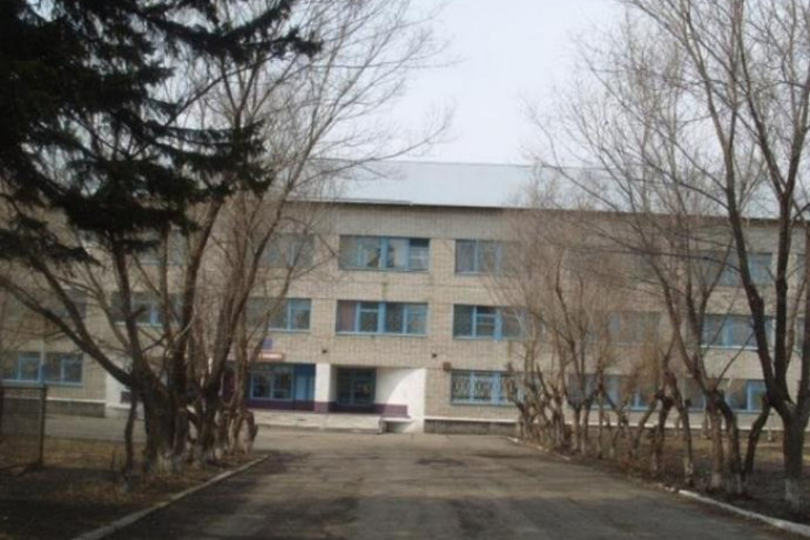 Школа в Мошково работает в штатном режиме после сообщений от «Иуды»