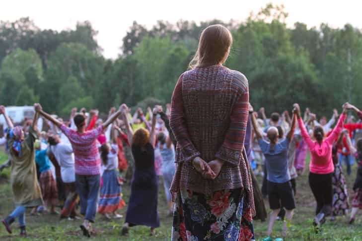 В школах Новосибирска пытались тайно отметить Велесову ночь — представитель РПЦ