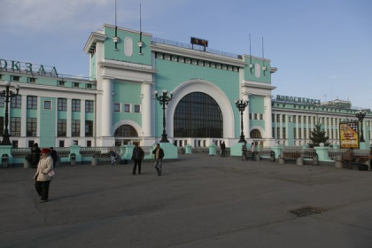 Мать с тремя детьми жила на вокзале Новосибирск-Главный 