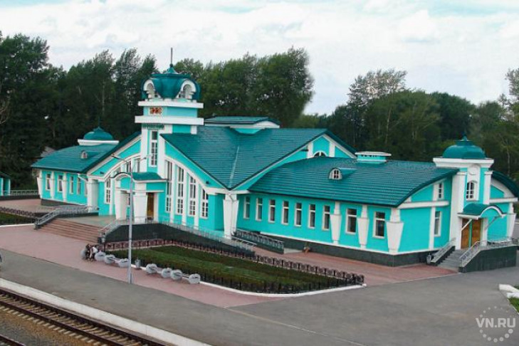 Вокзал — лауреат «Золотой капители — 2001»