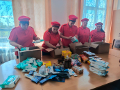 Пешковская школа отправила посылки нашим бойцам